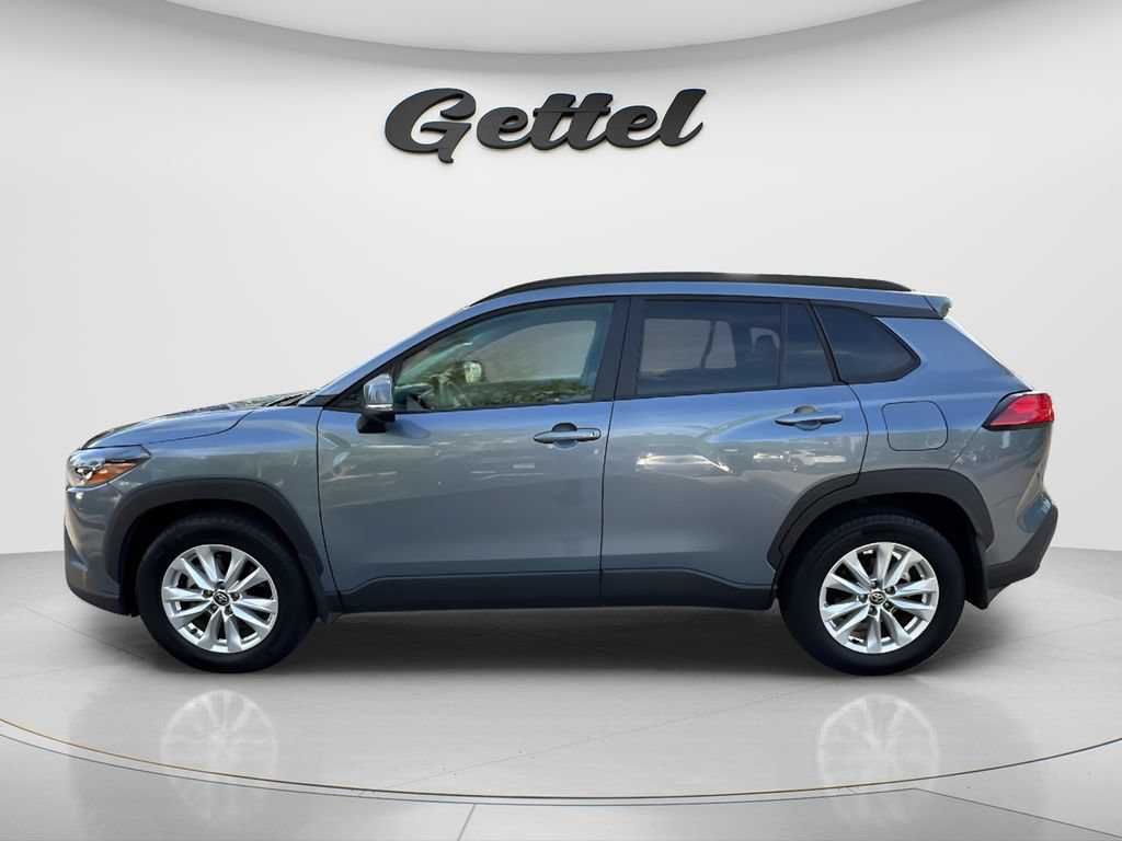 Certified 2024 Toyota Corolla Cross LE FWD image 8