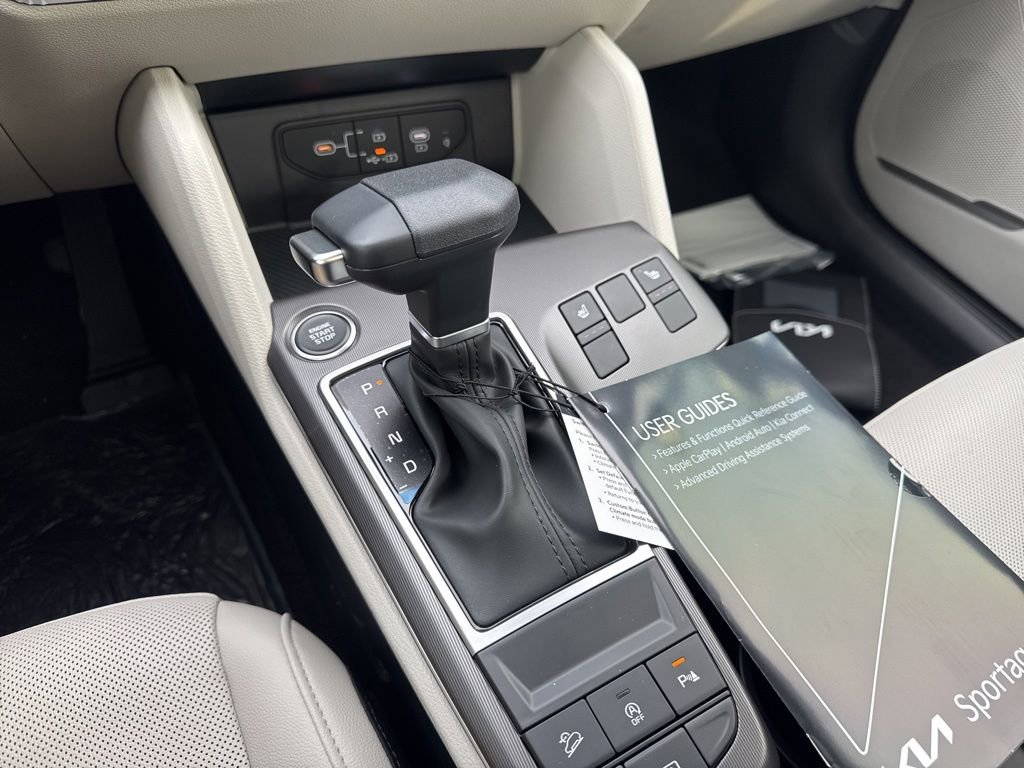 New 2026 Kia Sportage EX image 7