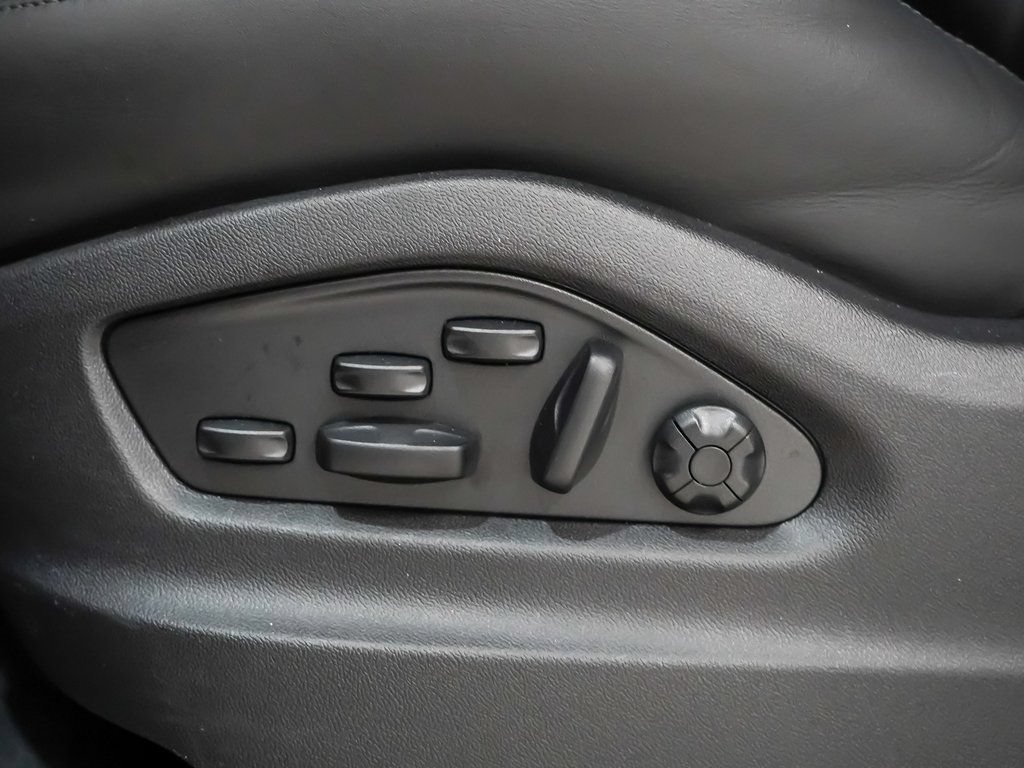 Used 2026 Porsche Cayenne S AWD/4WD image 24