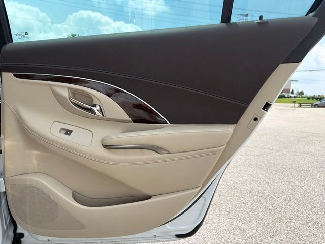 Used 2016 Buick LaCrosse Leather FWD image 23