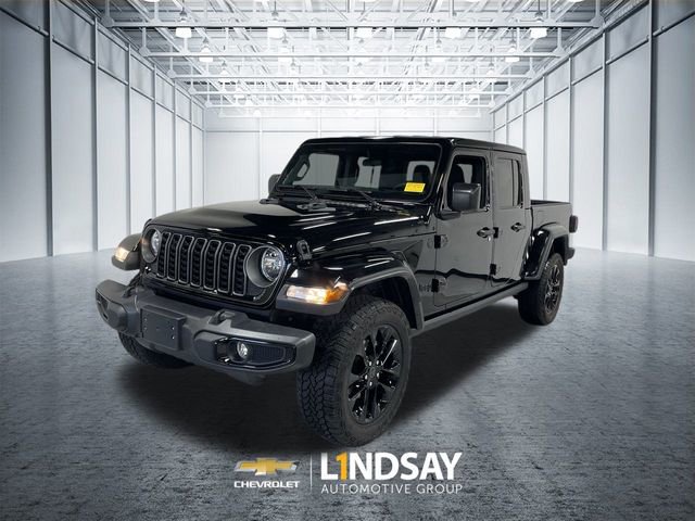 Used 2025 Jeep Gladiator Sport