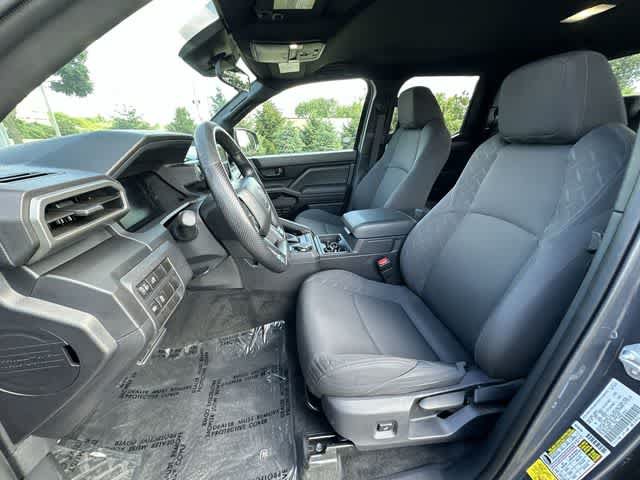 Used 2024 Toyota Tacoma SR AWD/4WD image 16