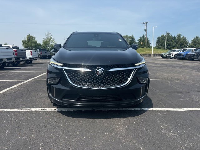 Used 2023 Buick Enclave Avenir image 8