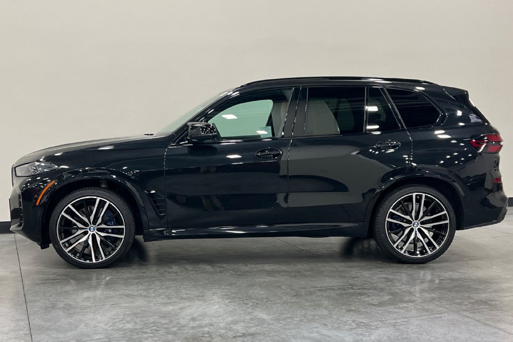 Used 2024 BMW X5 M60i w/ Climate Comfort Package AWD/4WD image 7