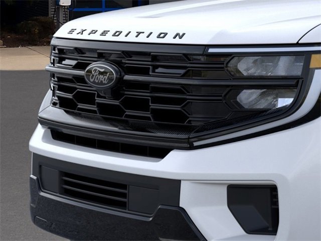 New 2025 Ford Expedition Max Platinum w/ Stealth Performance Package image 17