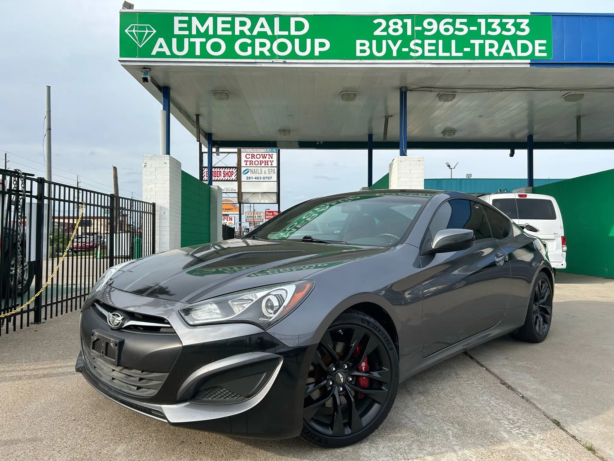 Used 2013 Hyundai Genesis 2.0T RWD image 1