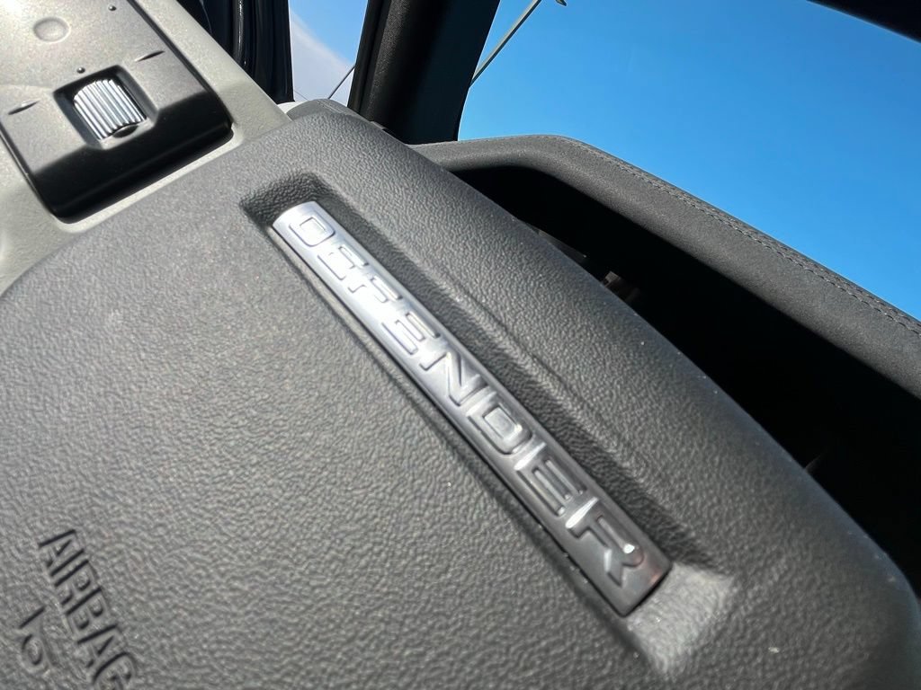 Used 2023 Land Rover Defender 110 SE AWD/4WD image 42