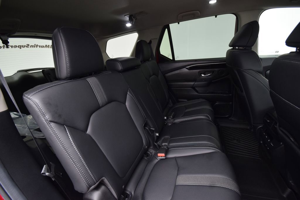Used 2025 Honda Pilot EX-L image 23