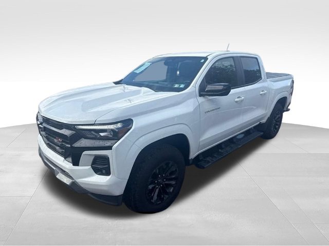 Used 2025 Chevrolet Colorado Z71 w/ Z71 Convenience Package 2 AWD/4WD image 8