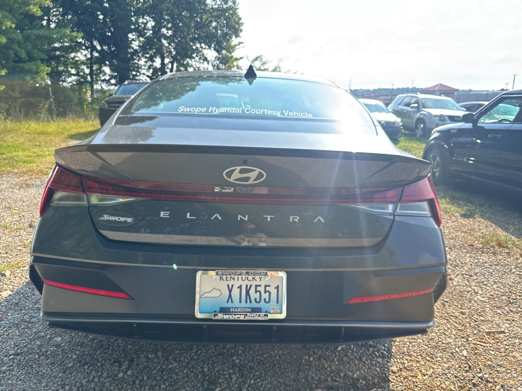 Used 2026 Hyundai Elantra SEL Sport Premium FWD image 6