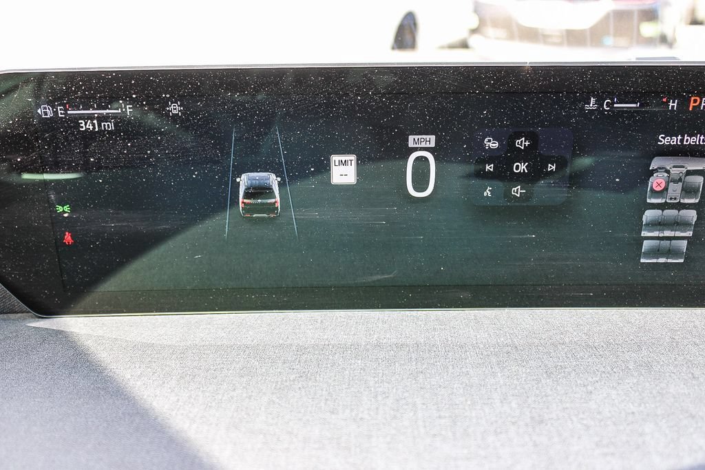 Used 2025 Ford Expedition Active AWD/4WD image 24