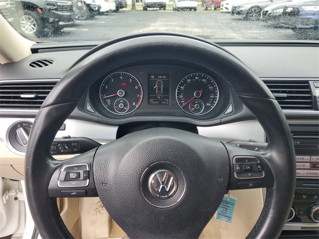Used 2012 Volkswagen Passat 2.5 SE image 16