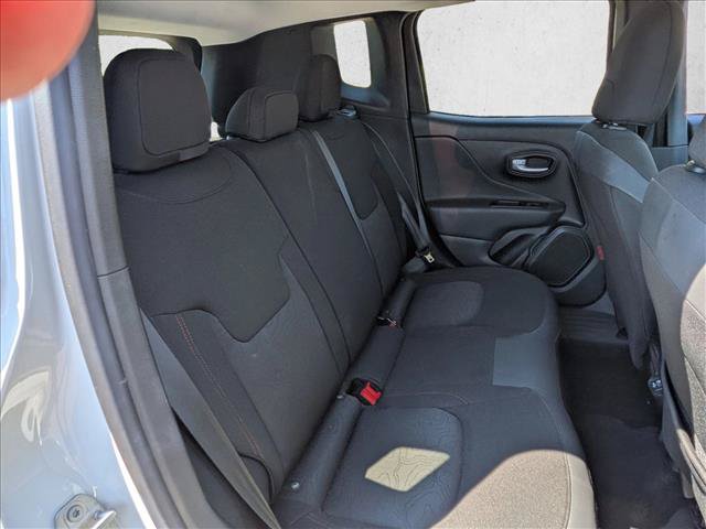 Used 2023 Jeep Renegade Trailhawk AWD/4WD image 19