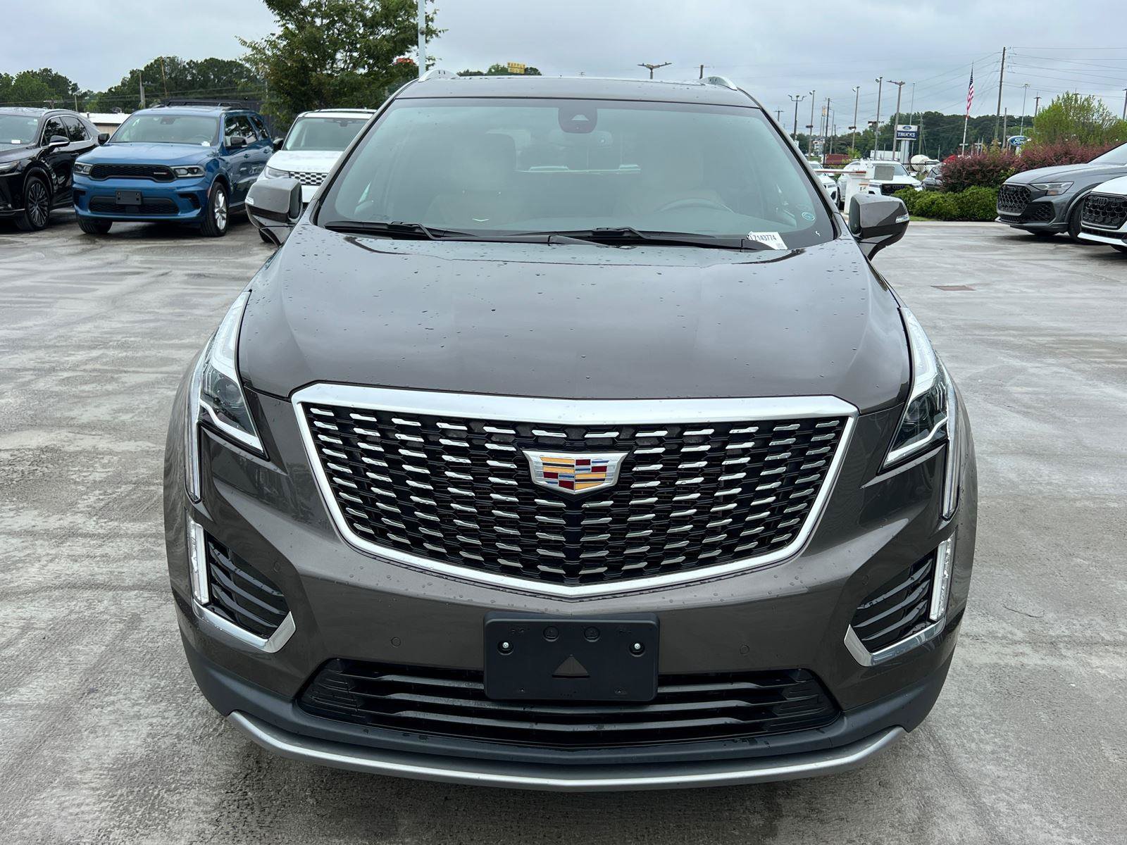 Used 2020 Cadillac XT5 Premium Luxury FWD image 2