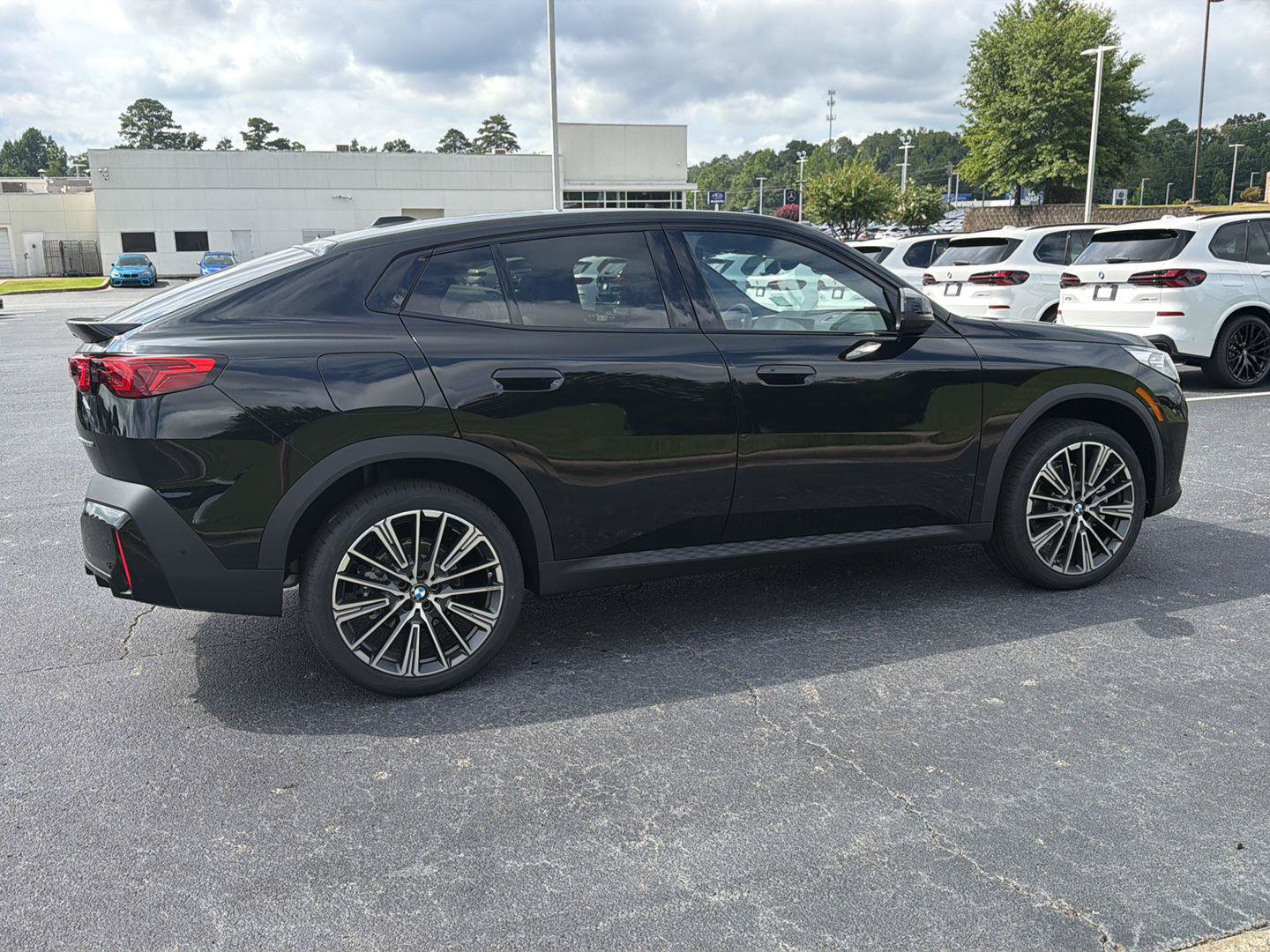 New 2026 BMW X2 xDrive28i w/ Technology Package AWD/4WD image 6