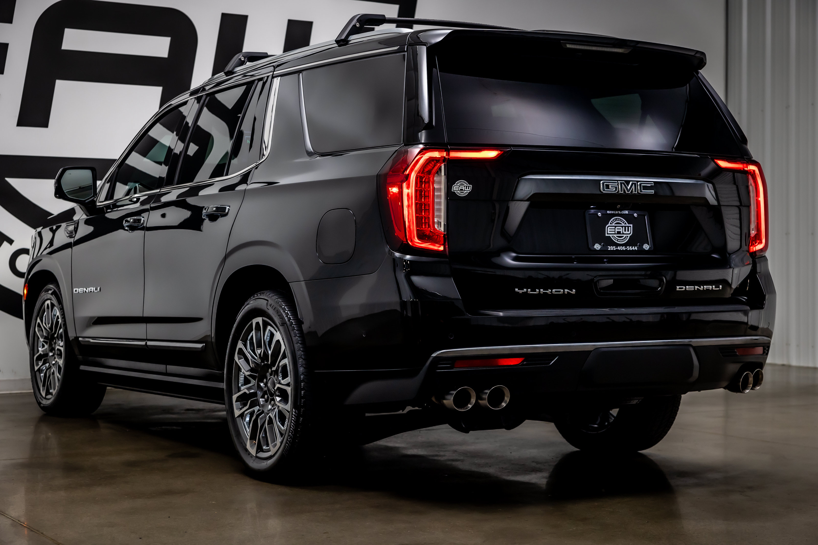 Used 2024 GMC Yukon Denali Ultimate AWD/4WD image 31