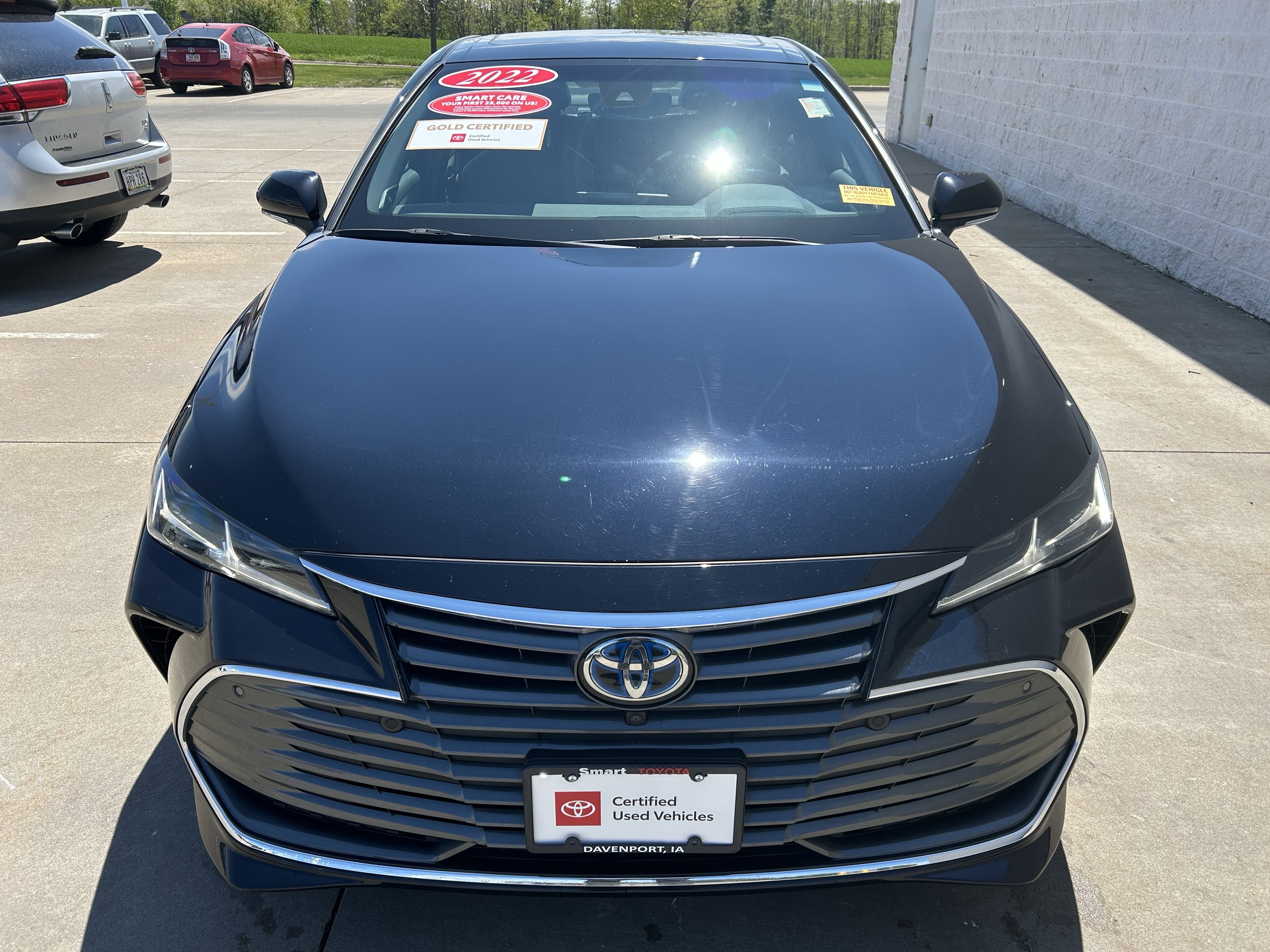 Certified 2022 Toyota Avalon Limited w/ Advanced Safety Package FWD image 2