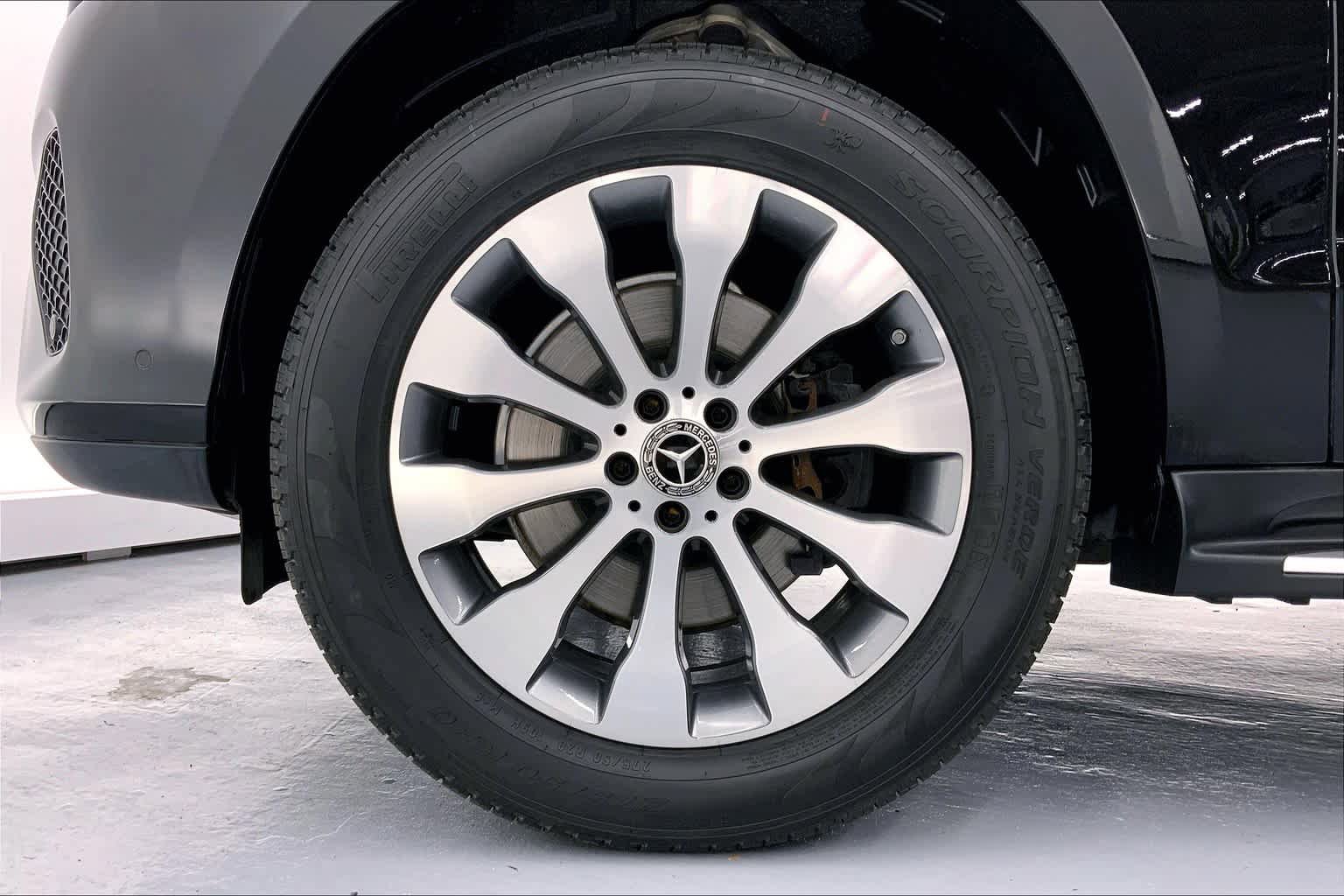 Used 2019 Mercedes-Benz GLS 450 4MATIC image 9