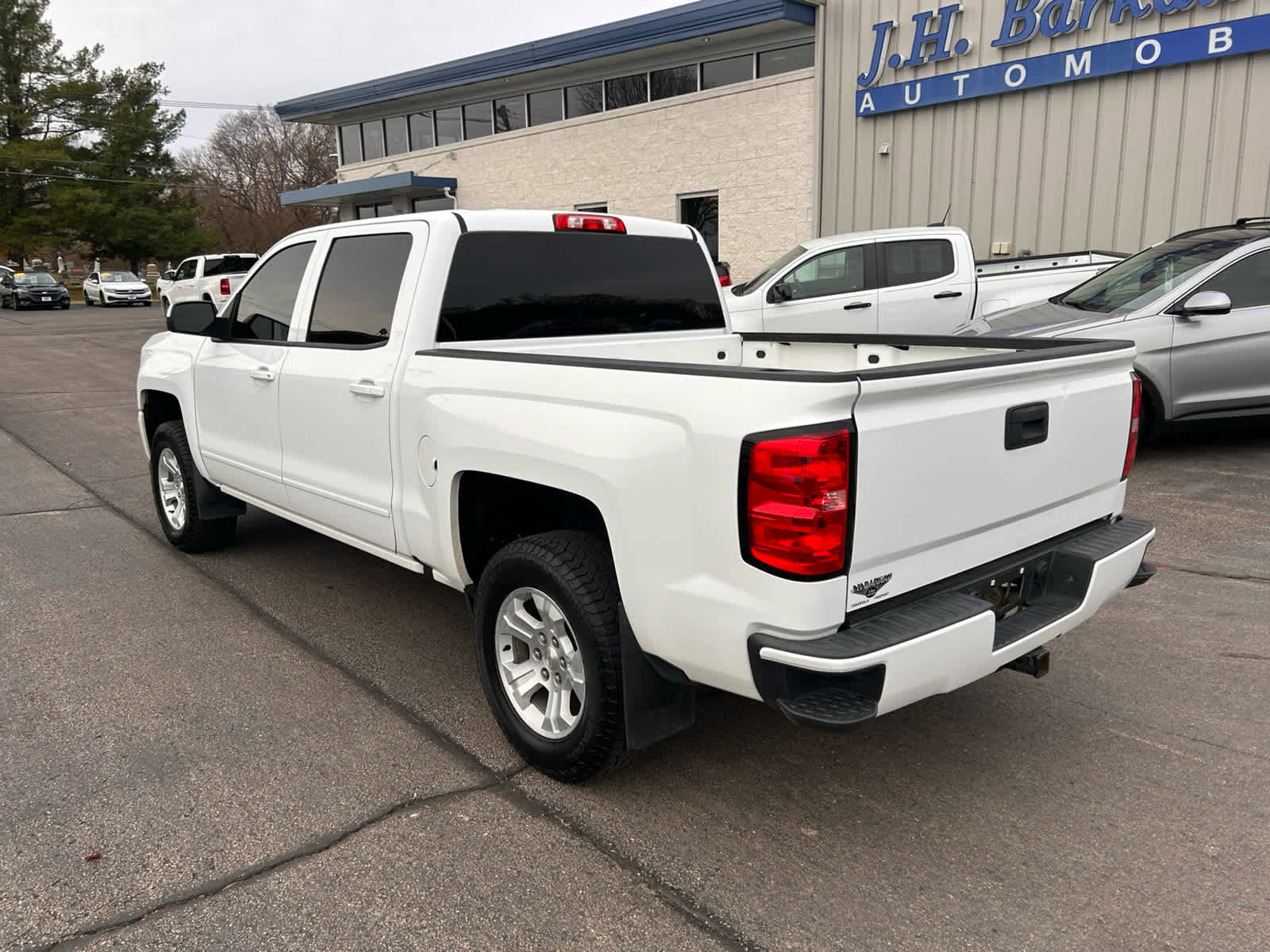 Used 2018 Chevrolet Silverado 1500 LT w/ All Star Edition image 5