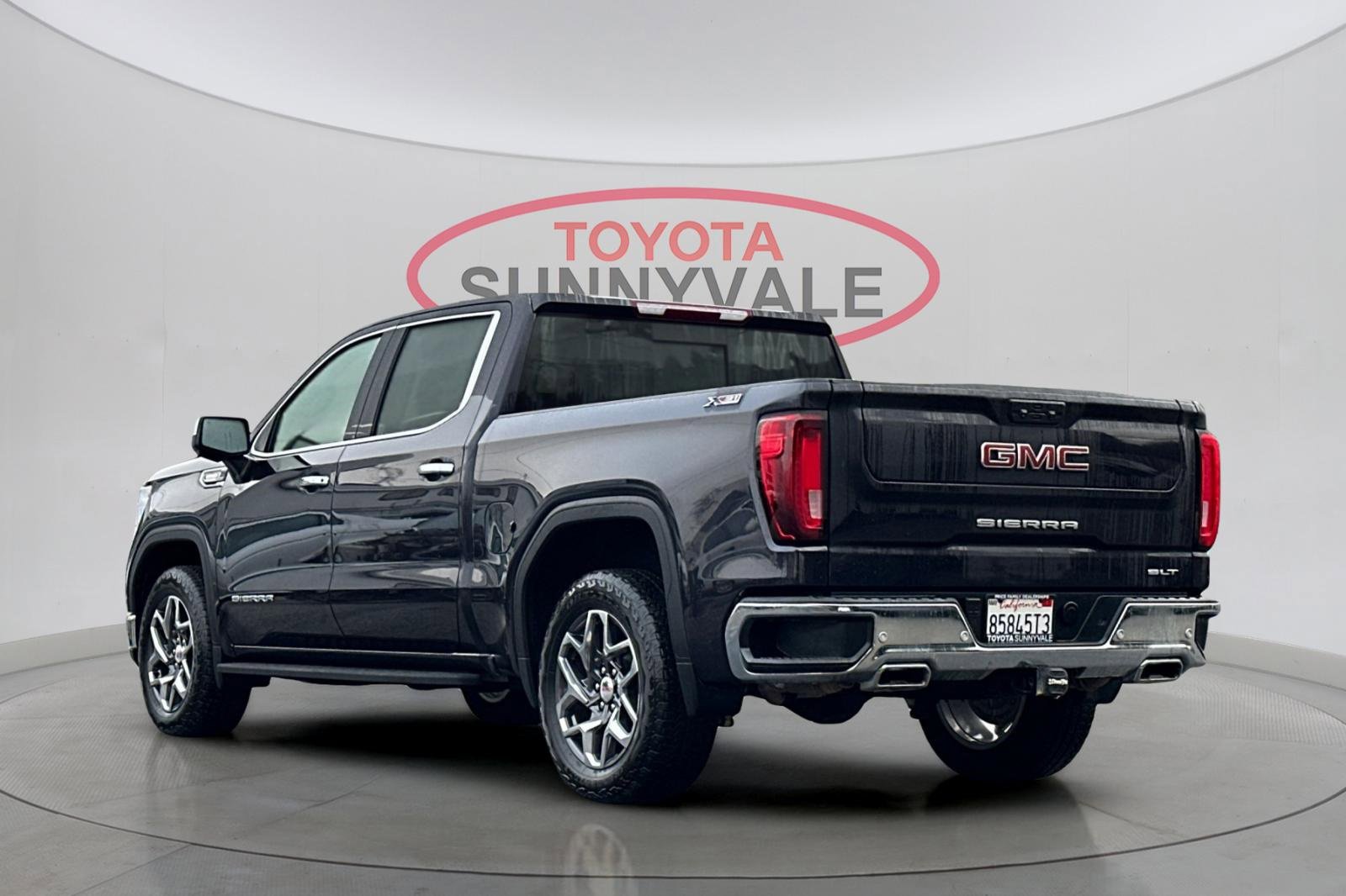 Used 2023 GMC Sierra 1500 SLT w/ SLT Premium Plus Package image 7