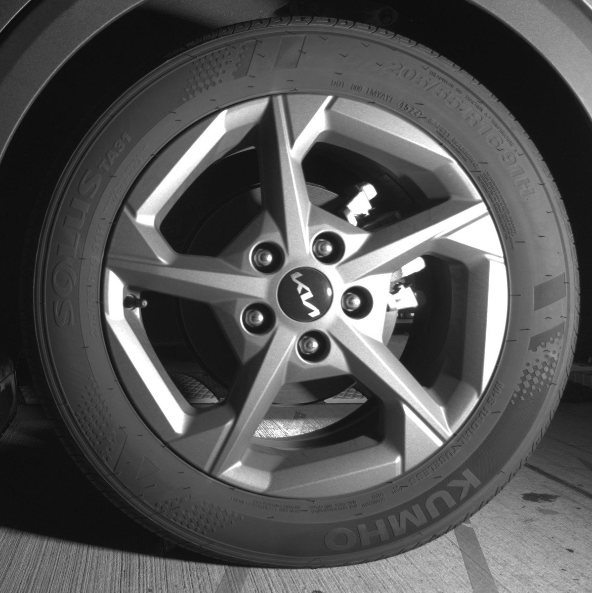 Used 2025 Kia K4 LXS image 14