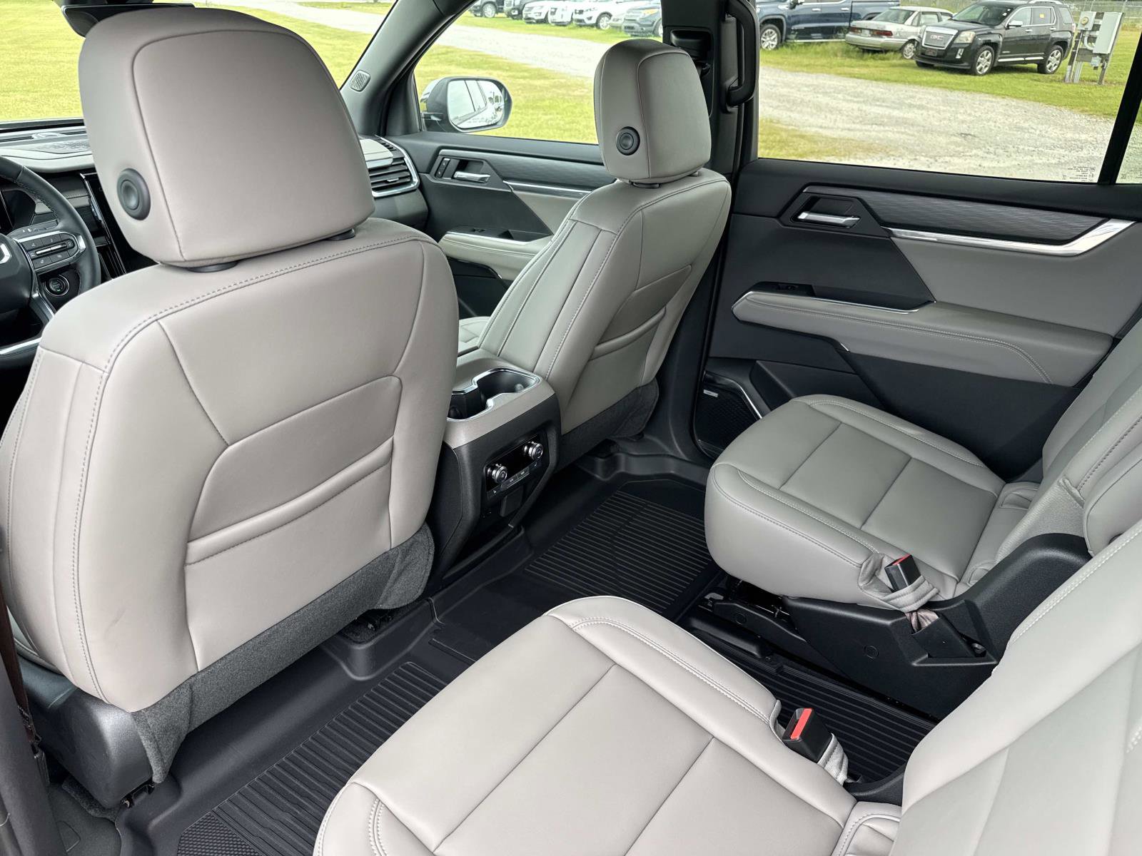 New 2026 GMC Acadia Elevation w/ Elevation Premium Package image 15