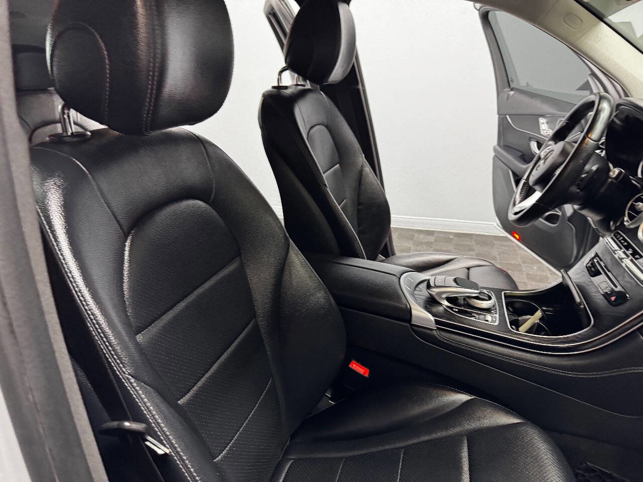 Used 2016 Mercedes-Benz GLC 300 image 53