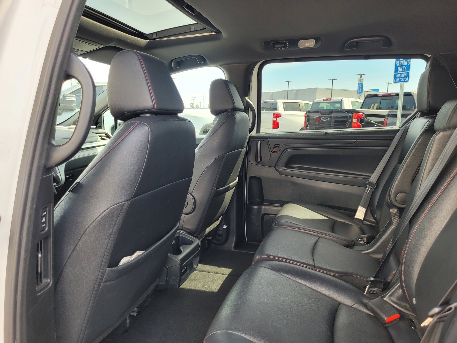Used 2023 Honda Odyssey Sport image 15