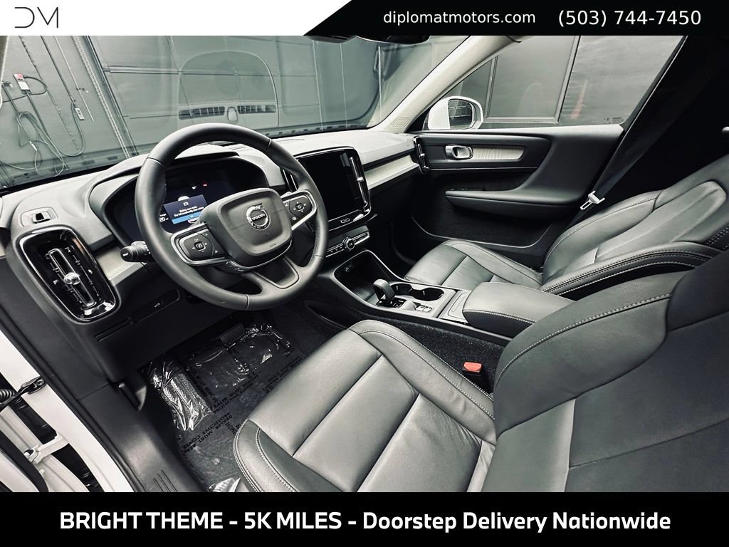 Used 2025 Volvo XC40 B5 Core w/ Protection Package Premier AWD/4WD image 17