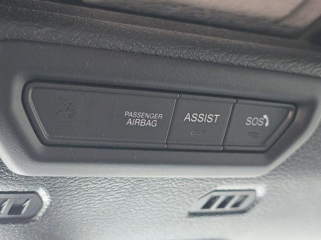 Used 2023 Jeep Wrangler Unlimited w/ Cold Weather Group AWD/4WD image 7