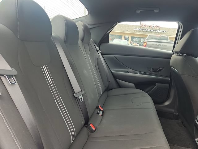 Used 2025 Hyundai Elantra Sport w/ Cargo Package FWD image 30