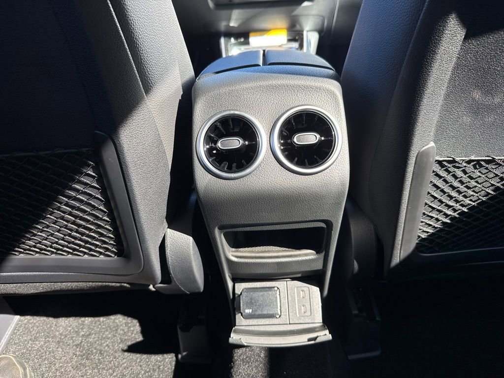 New 2026 Mercedes-Benz GLB 250 4MATIC image 19