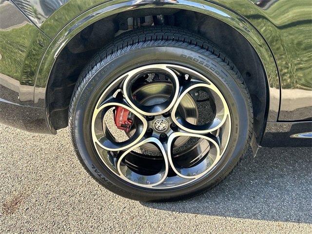 Used 2024 Alfa Romeo Stelvio Veloce image 12