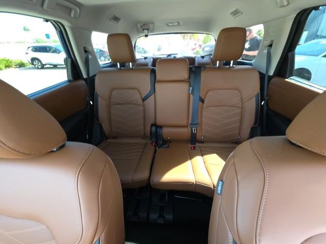 Used 2025 Nissan Pathfinder Platinum w/ Cargo Package image 22