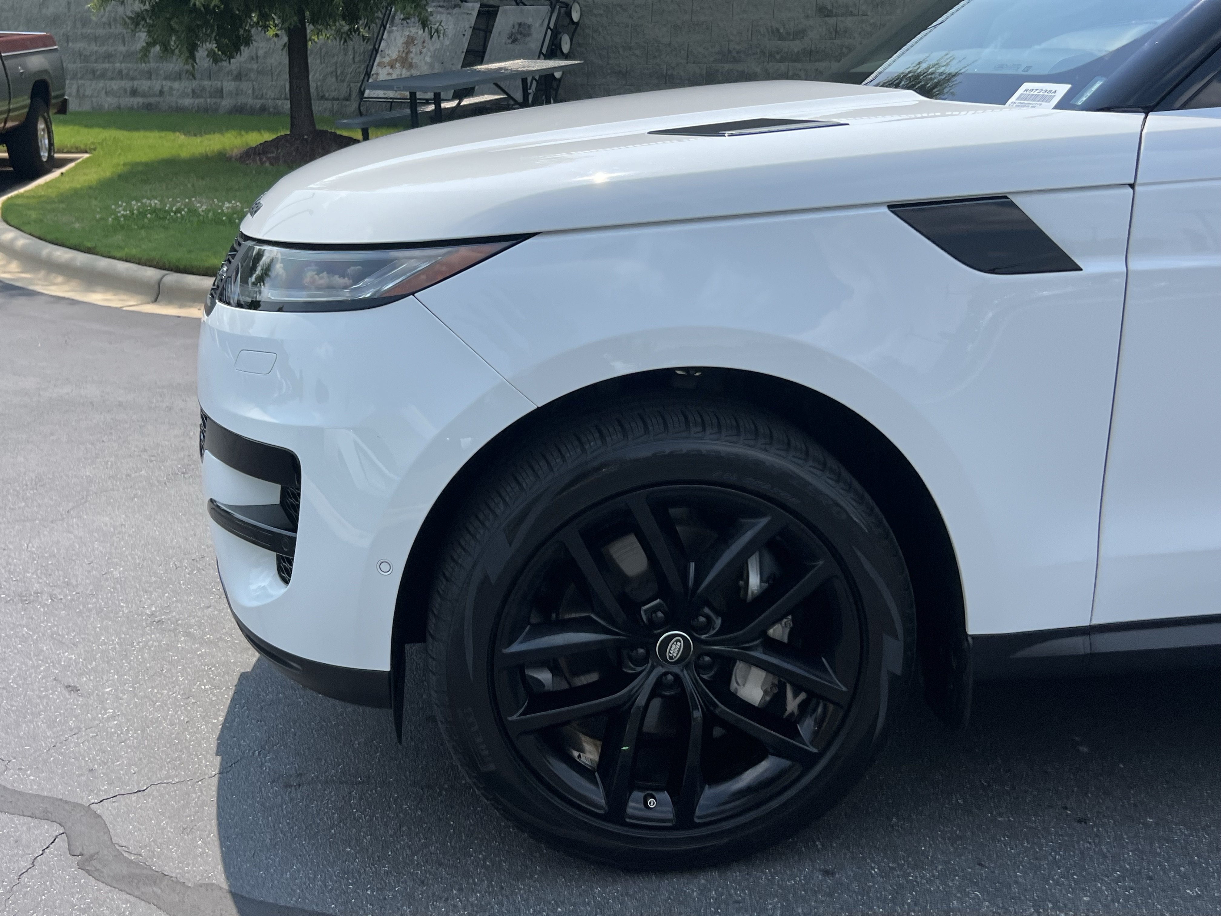 Certified 2024 Land Rover Range Rover Sport SE AWD/4WD image 11