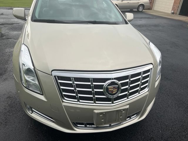 Used 2014 Cadillac XTS Luxury w/ Driver Awareness Package FWD image 4