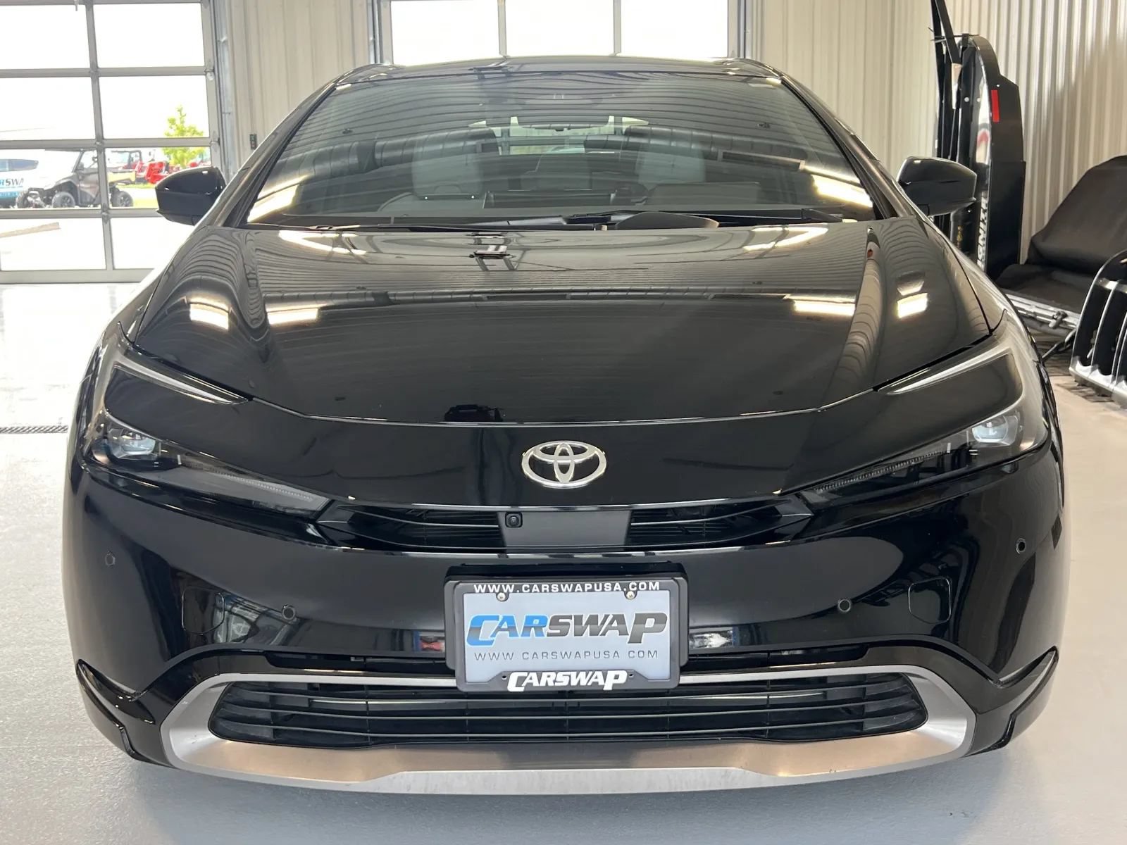 Used 2024 Toyota Prius Limited w/ Limited Premium Package FWD image 7