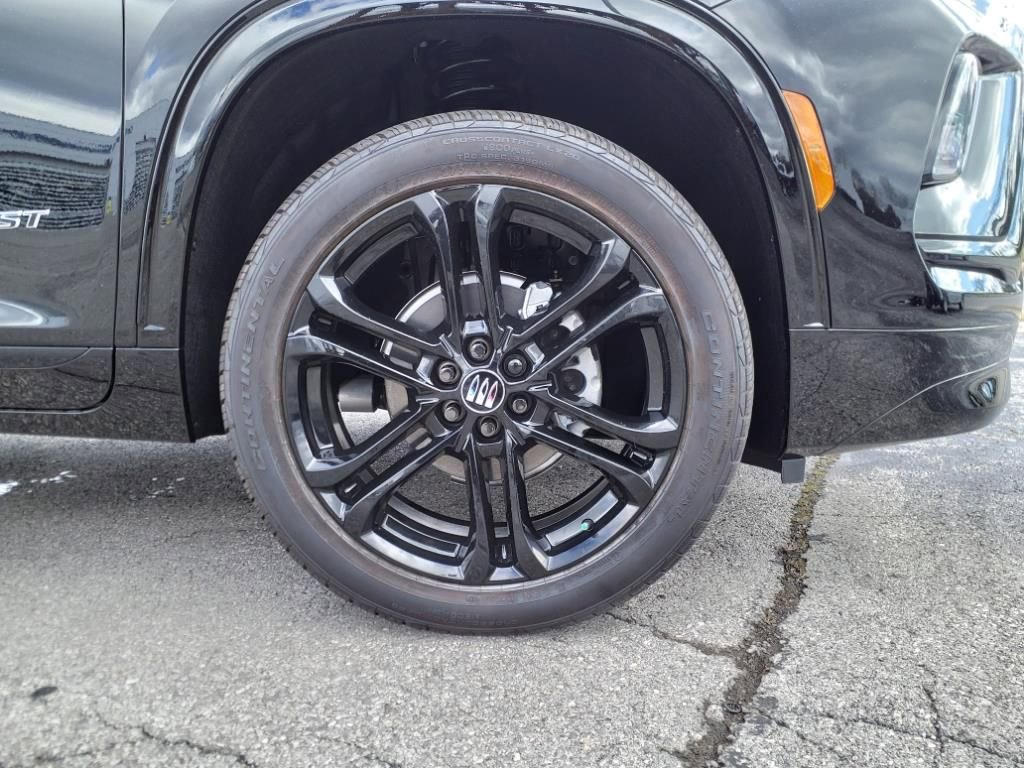 New 2025 Buick Enclave Sport Touring w/ Power Package image 3