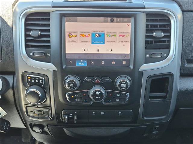 Used 2022 RAM 1500 Classic SLT w/ Electronics Group AWD/4WD image 13