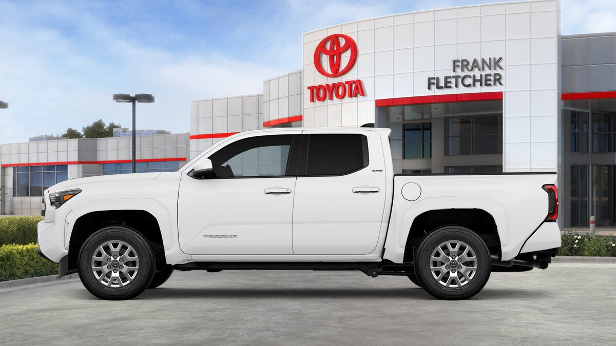 New 2026 Toyota Tacoma SR5 w/ SR5 Upgrade Package AWD/4WD image 4