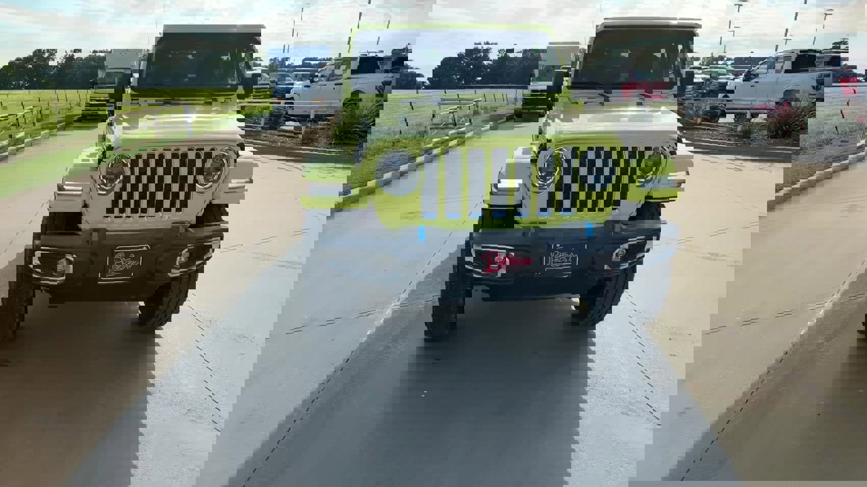 New 2023 Jeep Wrangler Sahara w/ Cold Weather Group image 3