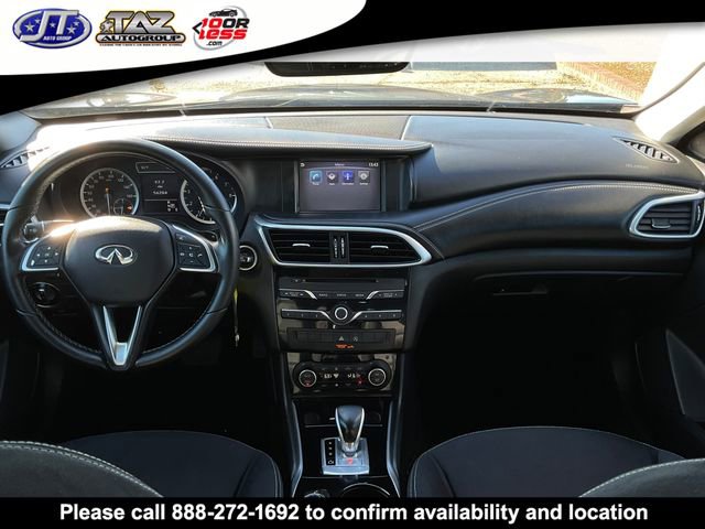 Used 2017 INFINITI QX30 FWD image 16