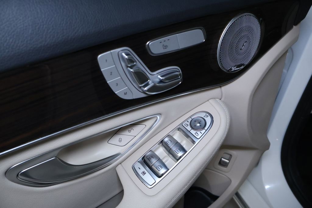 Used 2021 Mercedes-Benz C 300 4MATIC Sedan w/ Premium Package image 14