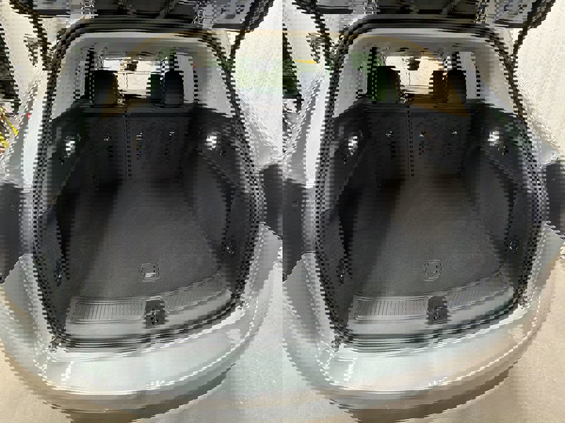 Used 2023 Buick Envision Essence image 23