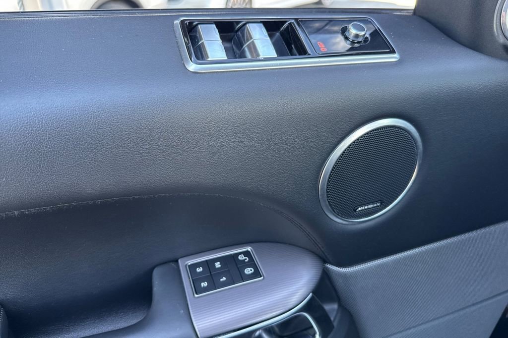 Used 2019 Land Rover Range Rover Sport HSE image 10