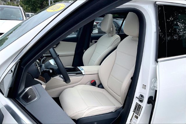 Certified 2026 Mercedes-Benz GLC 300 4MATIC image 6