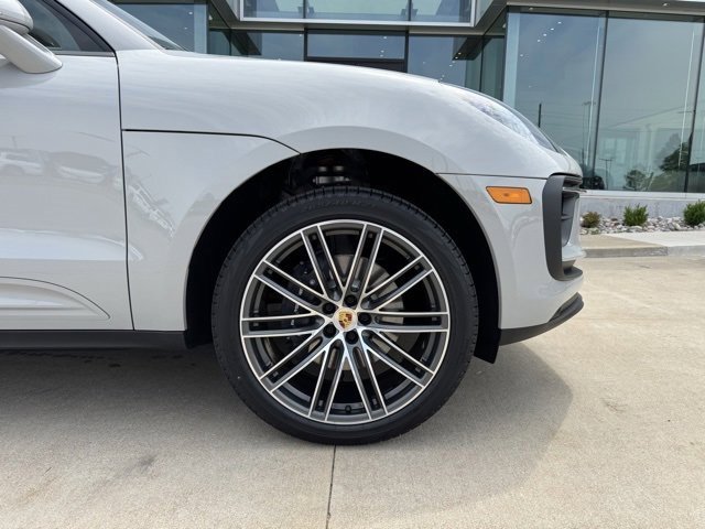 New 2025 Porsche Macan image 11