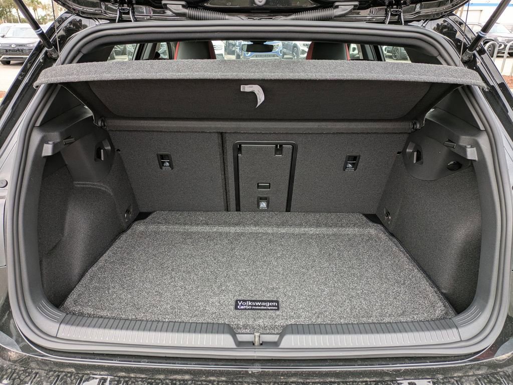 New 2026 Volkswagen GTI SE image 15