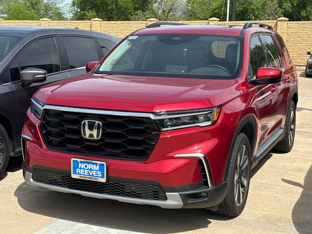 Certified 2025 Honda Pilot Touring