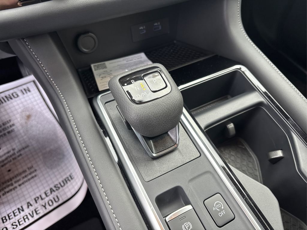 New 2025 Nissan Pathfinder SV w/ Cargo Package image 30